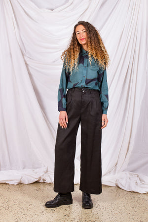 Classic Pants- Black Linen